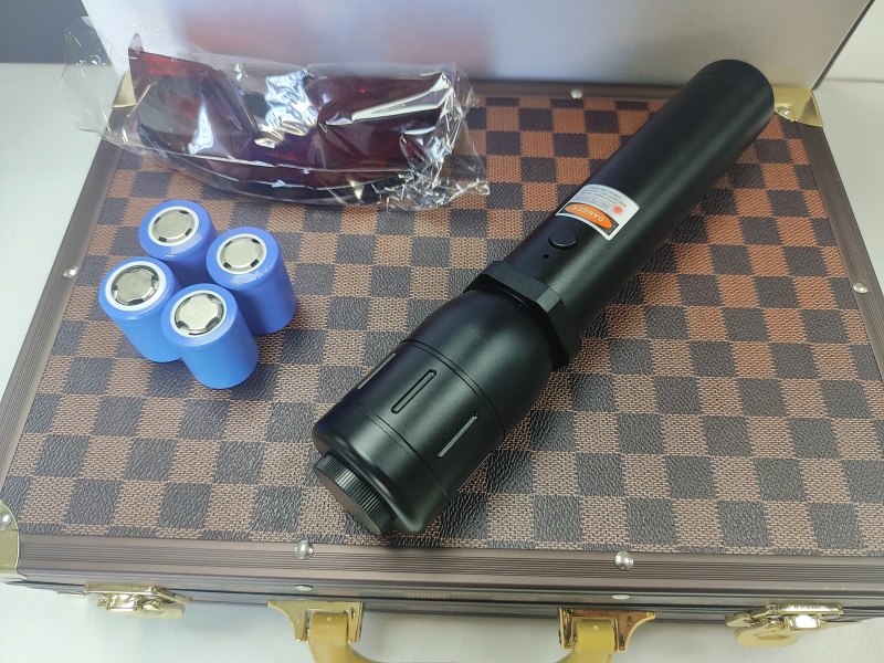 Green blue red white yellow violet colorful high-power laser pointers outdoor adventures 2